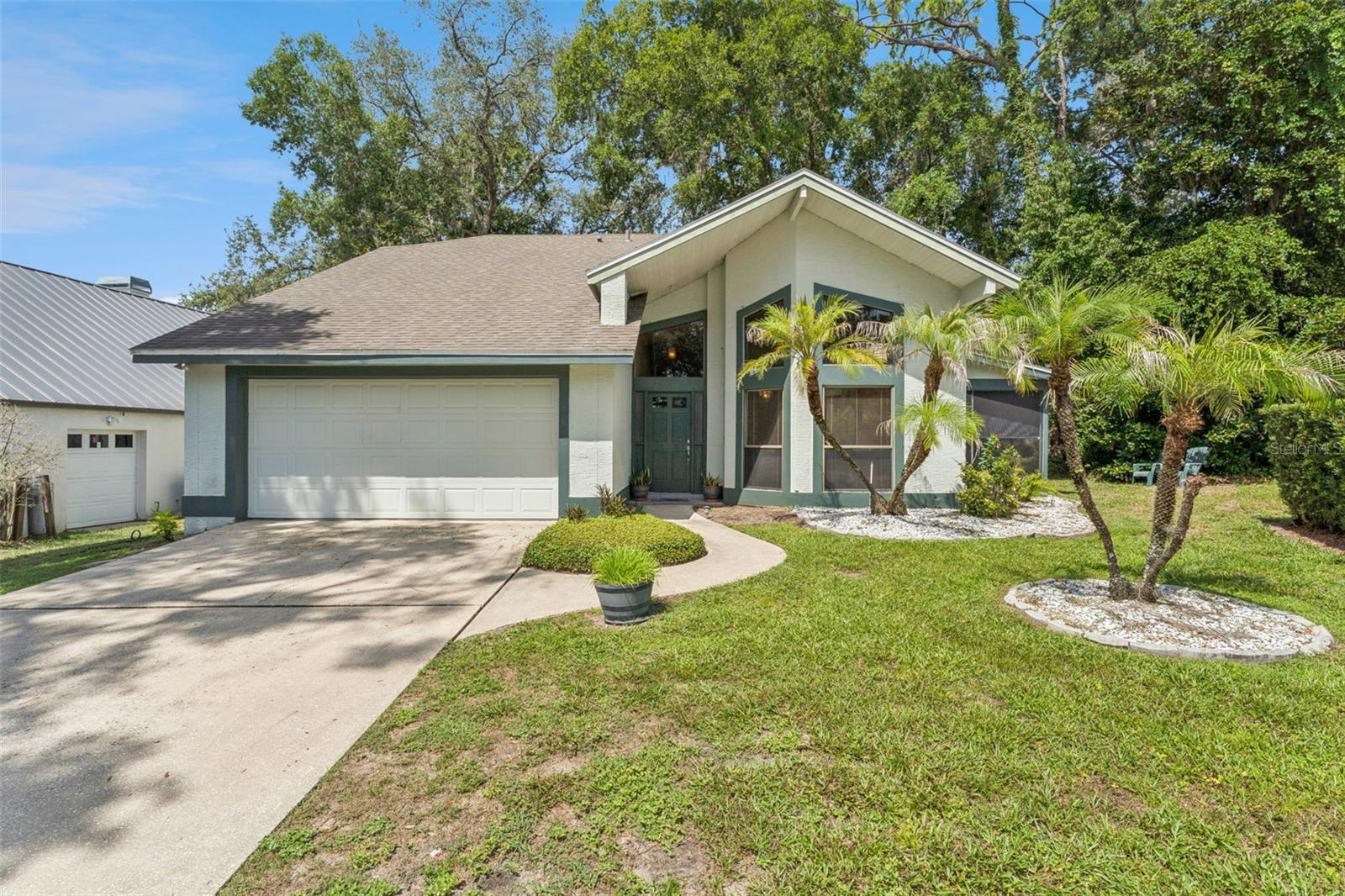 1068 COTTONWOOD COURT