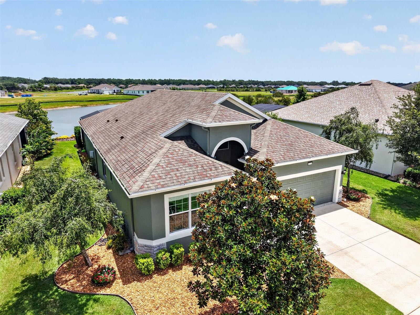 Listing photo 1 for 8716 Bridgeport Bay Cir
