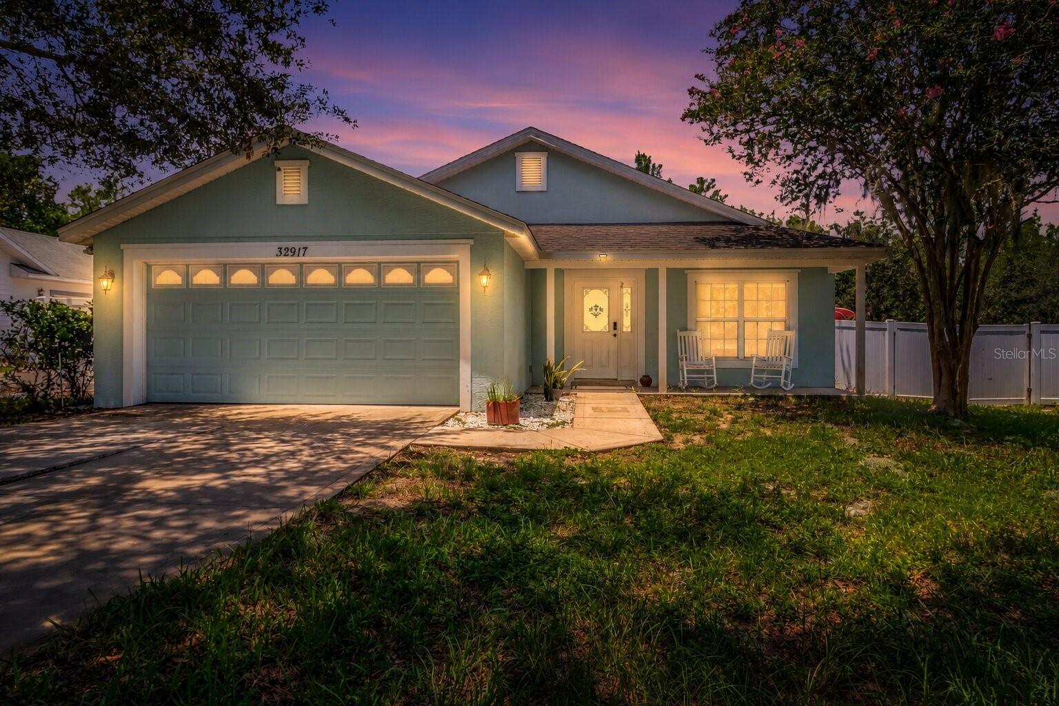Listing photo 1 for 32917 Forest Ave