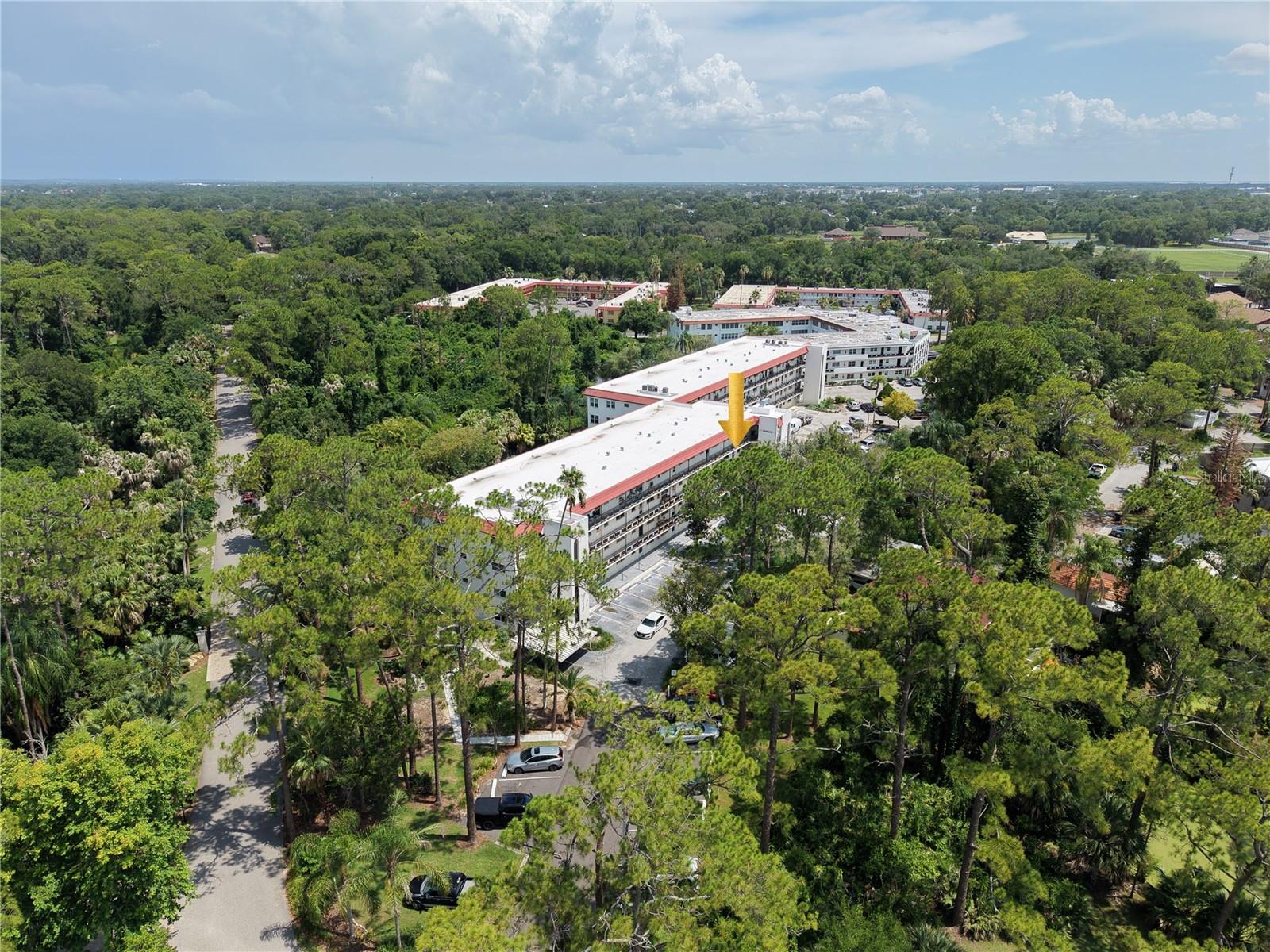 Listing photo 2 for 200 El Camino Dr #306