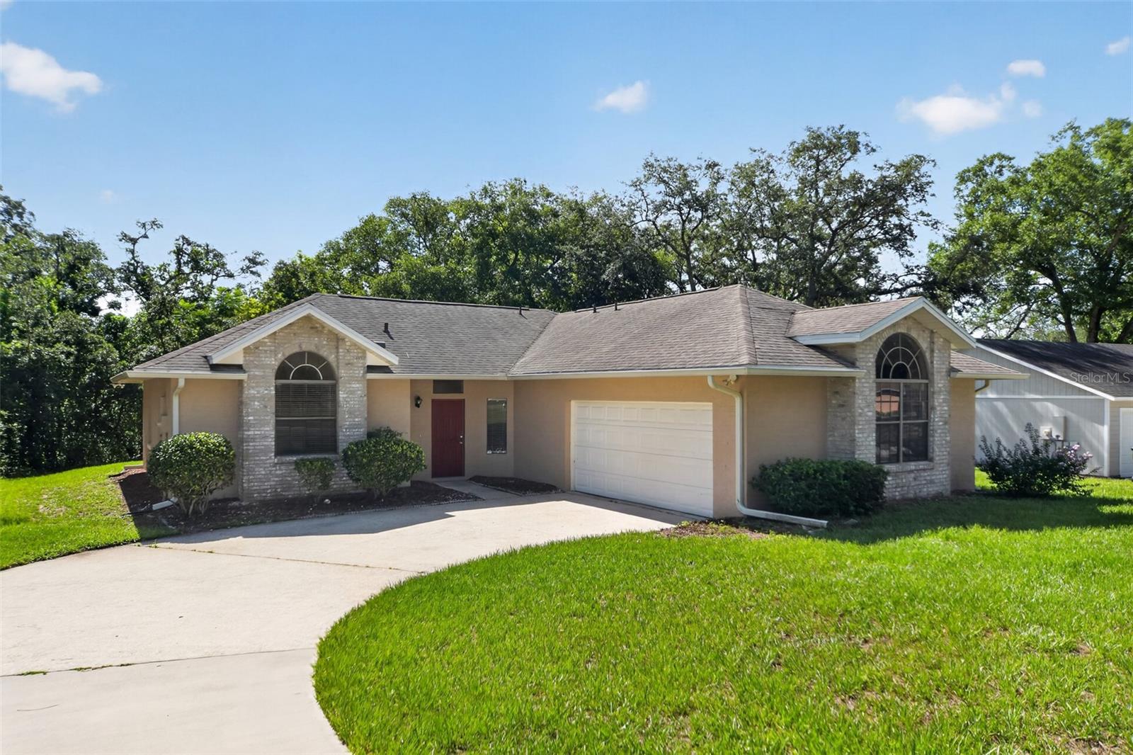 6348 SLEEPY HOLLOW DRIVE