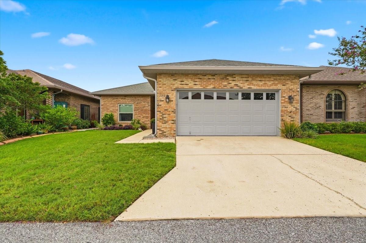 Listing photo 3 for 730 Martinique Cir