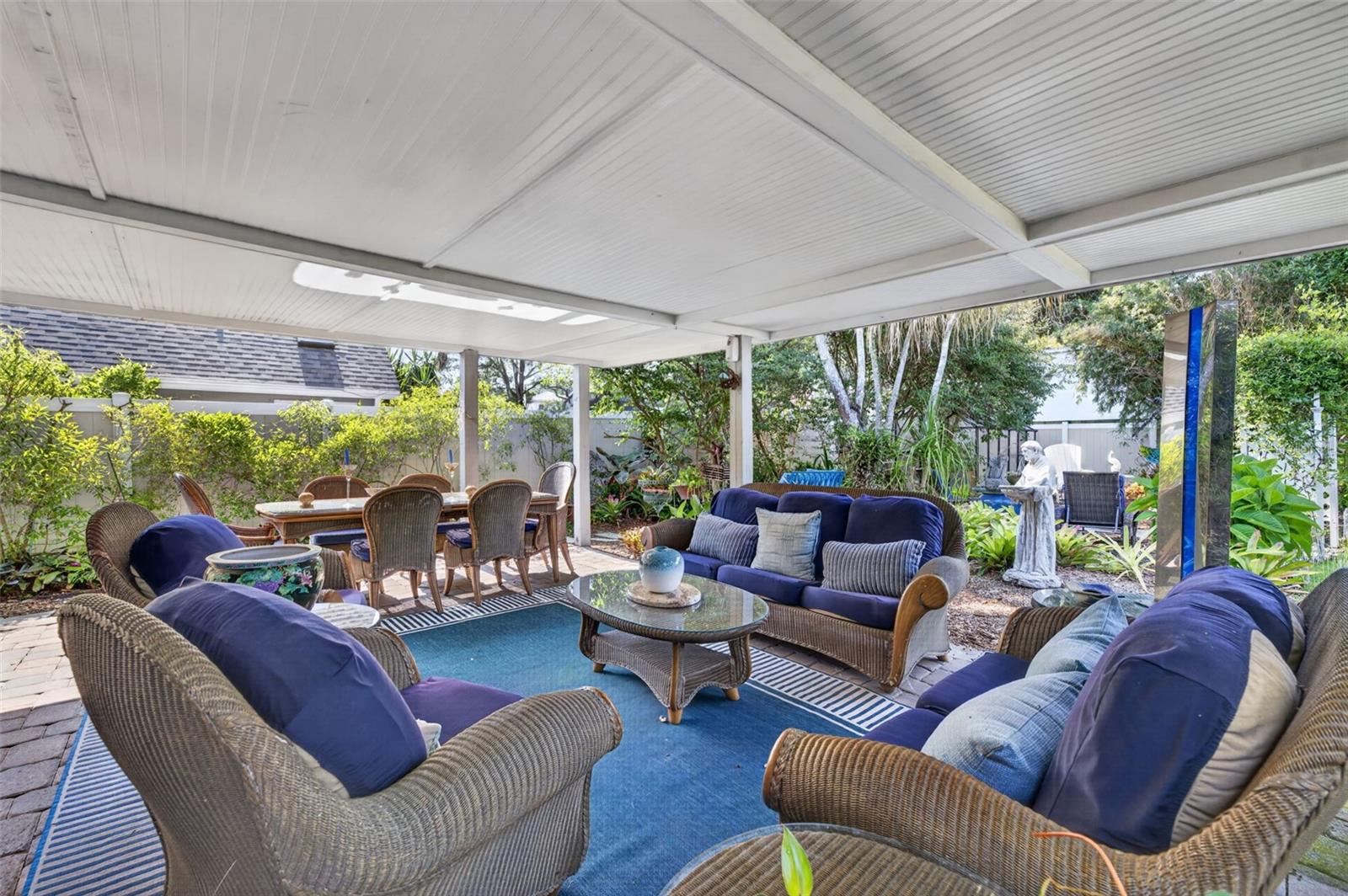 Photo 28