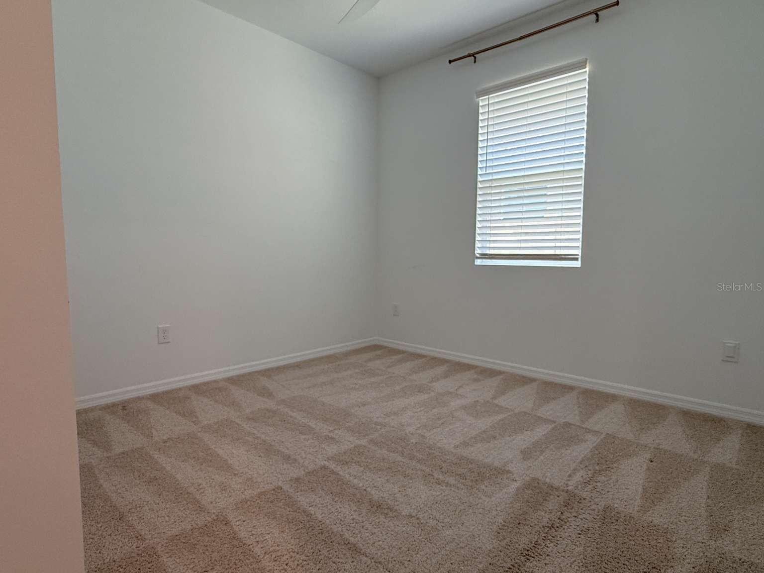Listing photo 3 for 3081 Ambersweet Pl