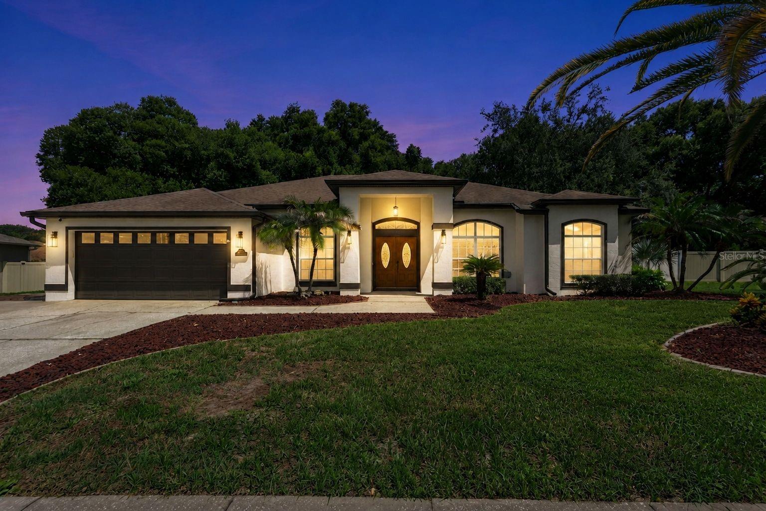 Listing photo 3 for 16413 Arrowhead Trl