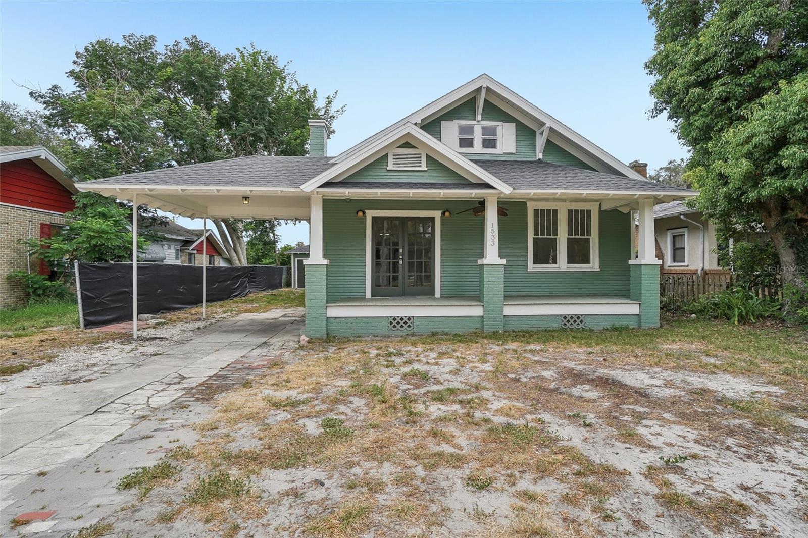 Listing photo 3 for 1533 E Elm Rd
