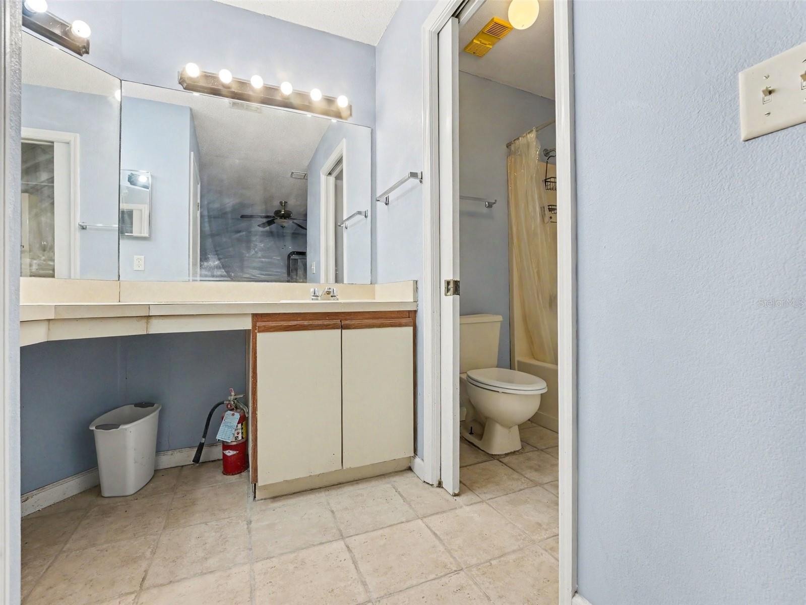 Photo 17