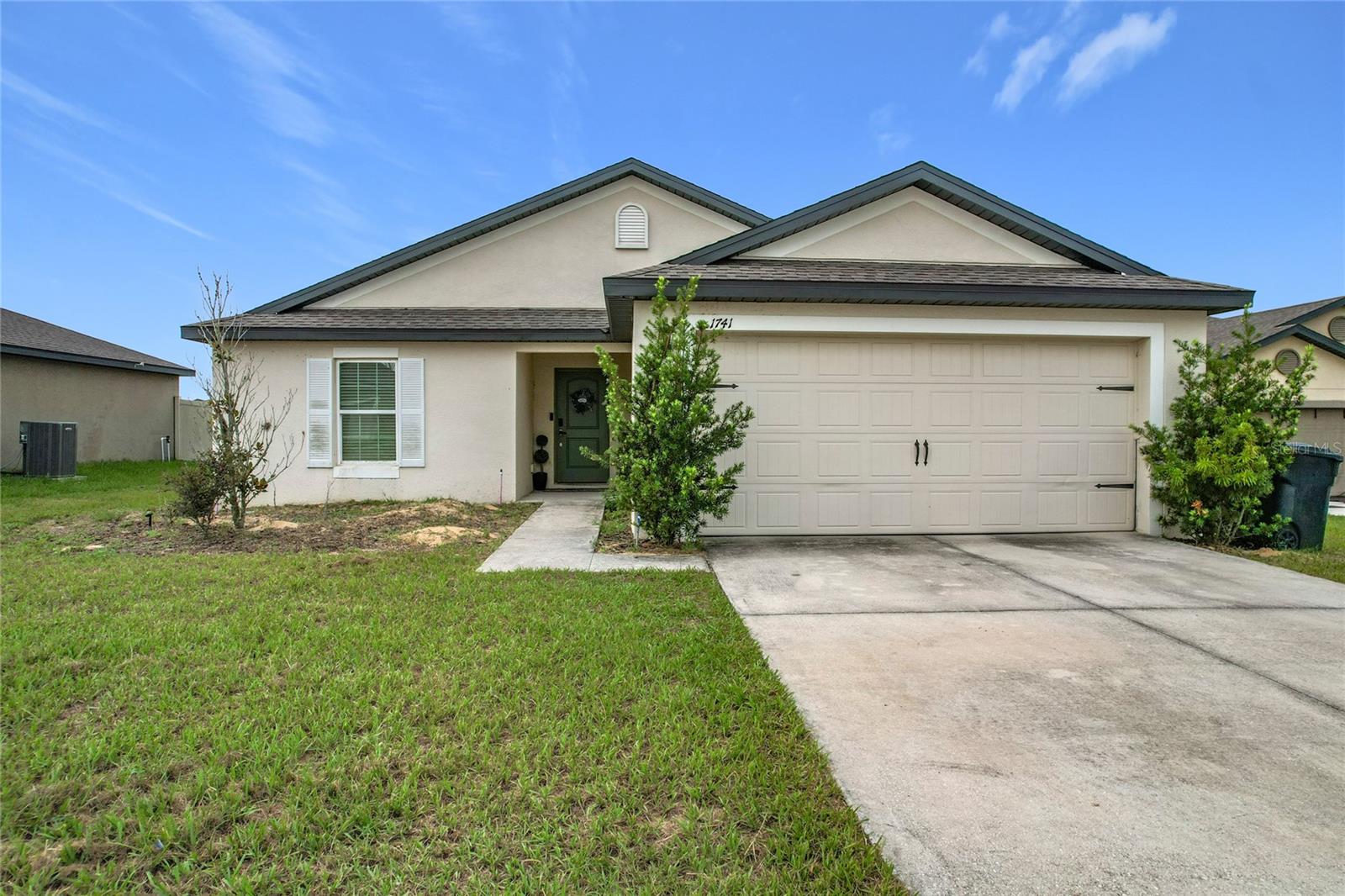 Listing photo 2 for 1741 Canaan Loop