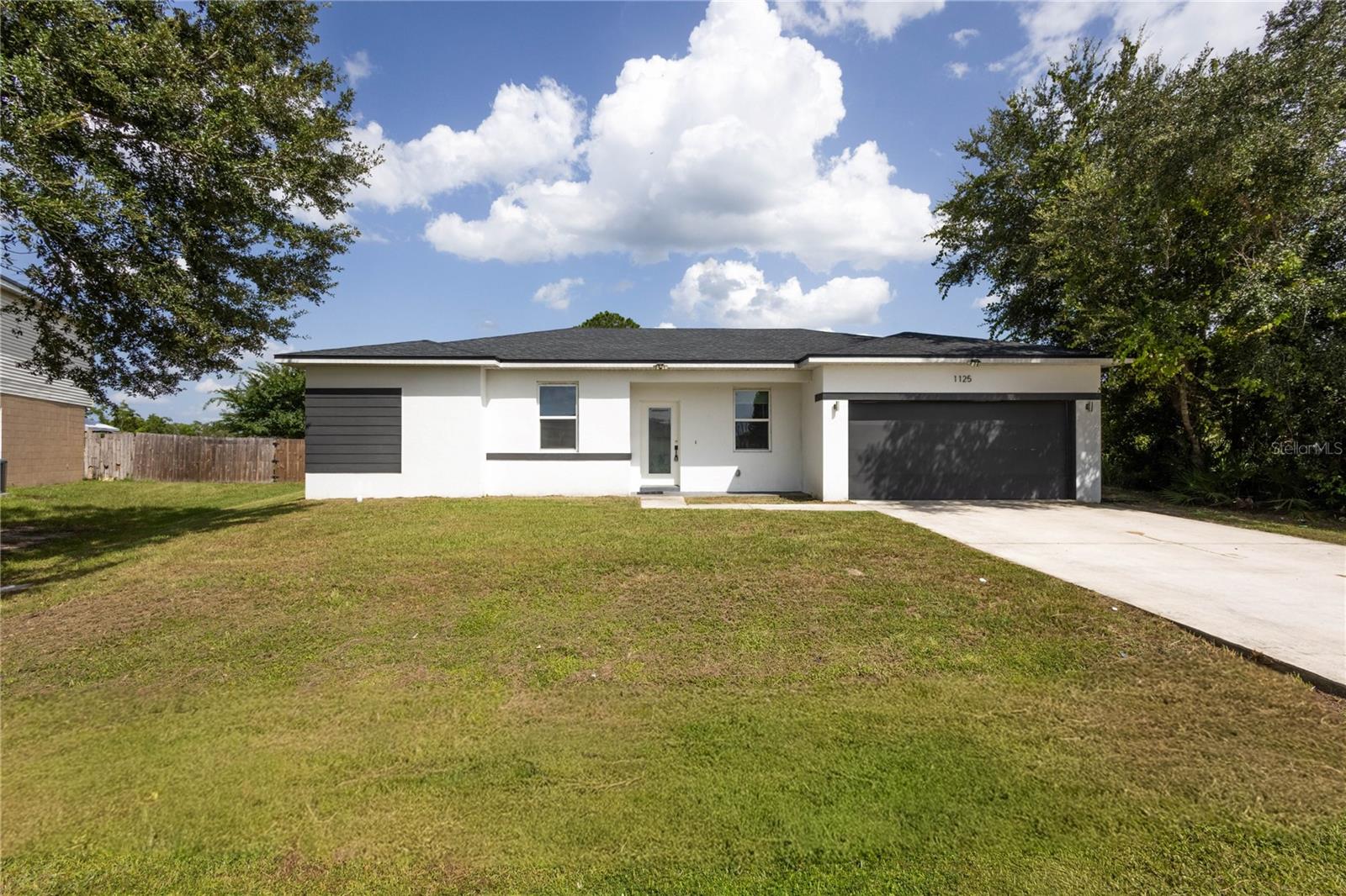 1125 MUNSTER COURT