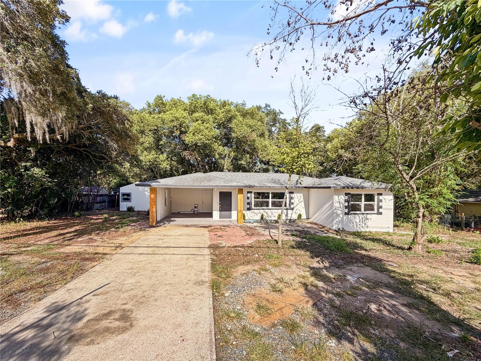 Listing photo 1 for 14418 S Grand Hwy