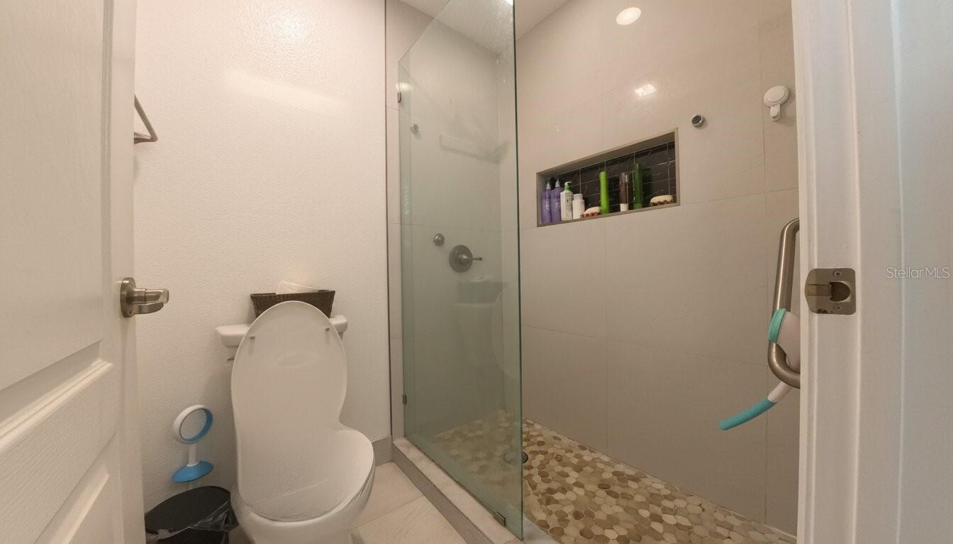 Photo 47