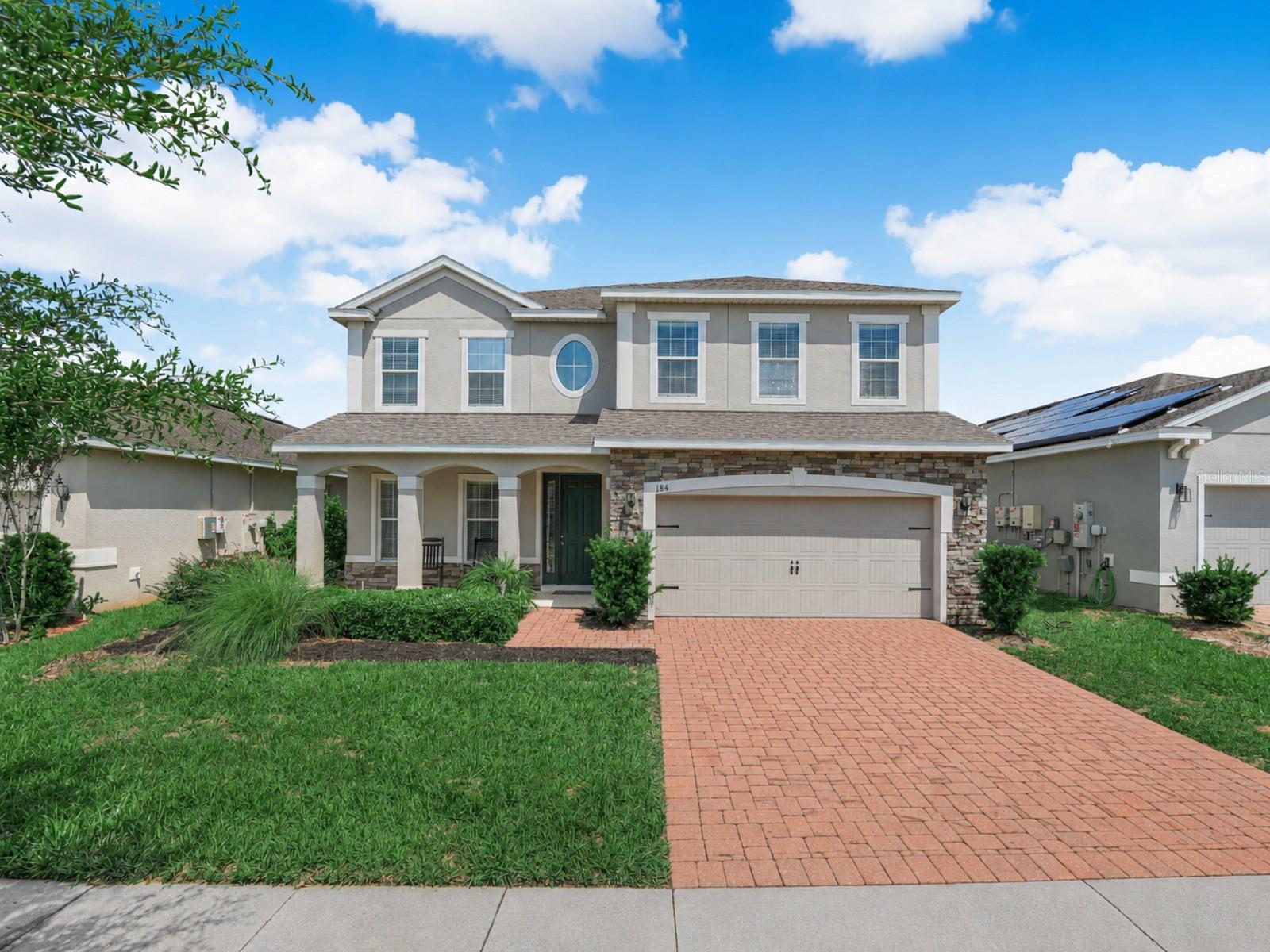 Listing photo 2 for 184 Whirlaway Dr