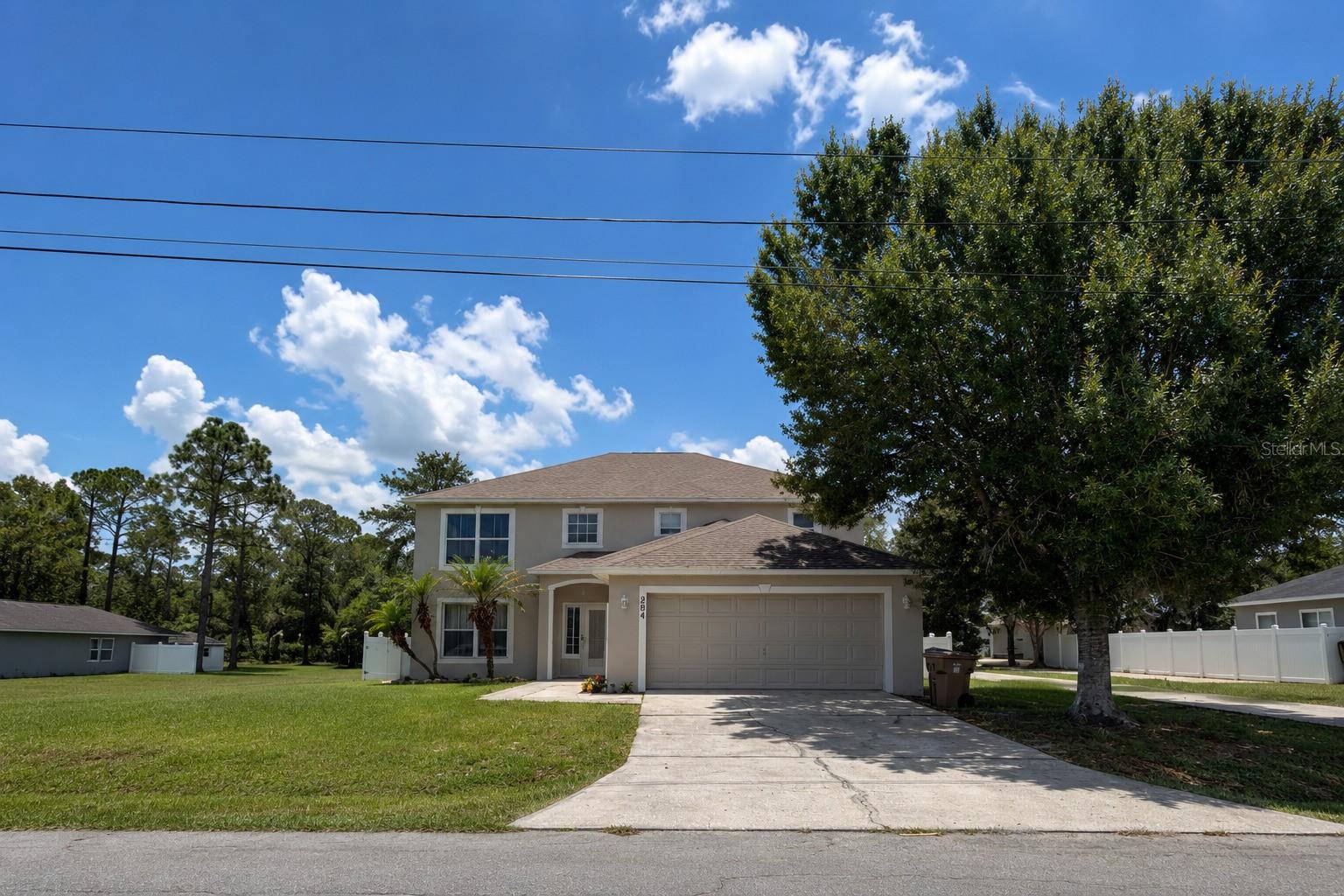 984 DERBYSHIRE DRIVE