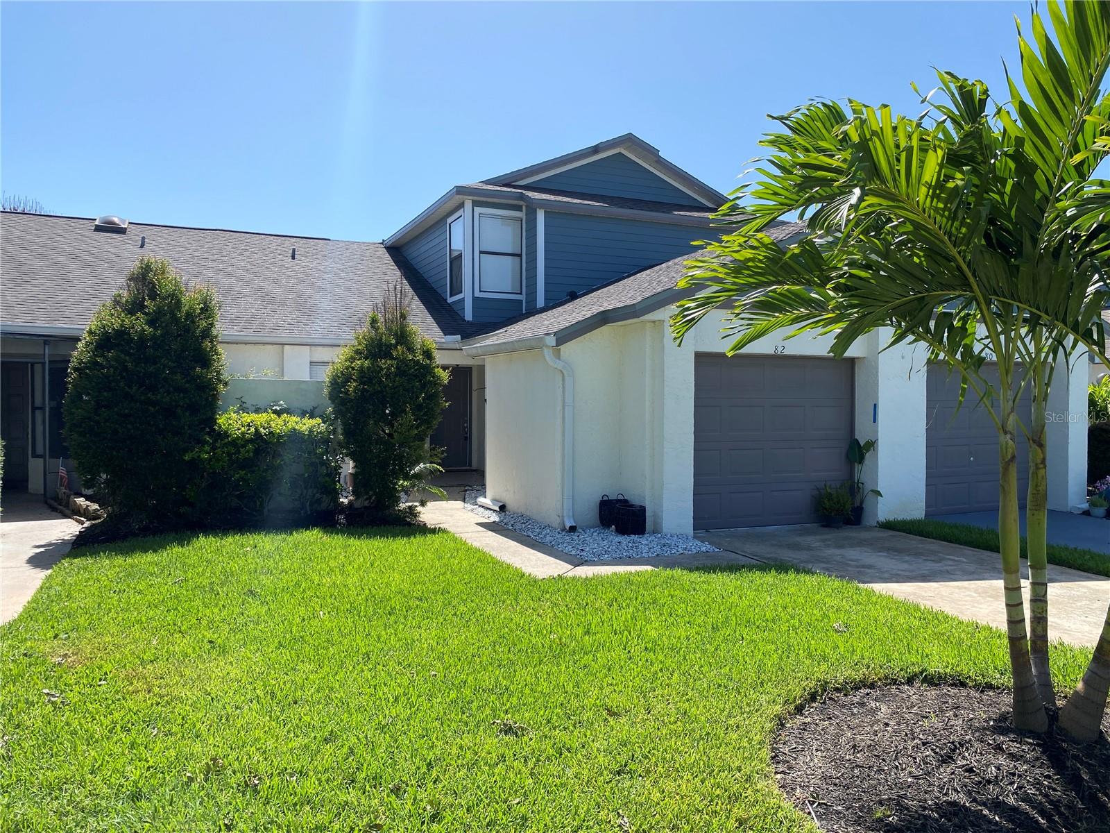 82 LAKEPOINTE CIRCLE Unit 82