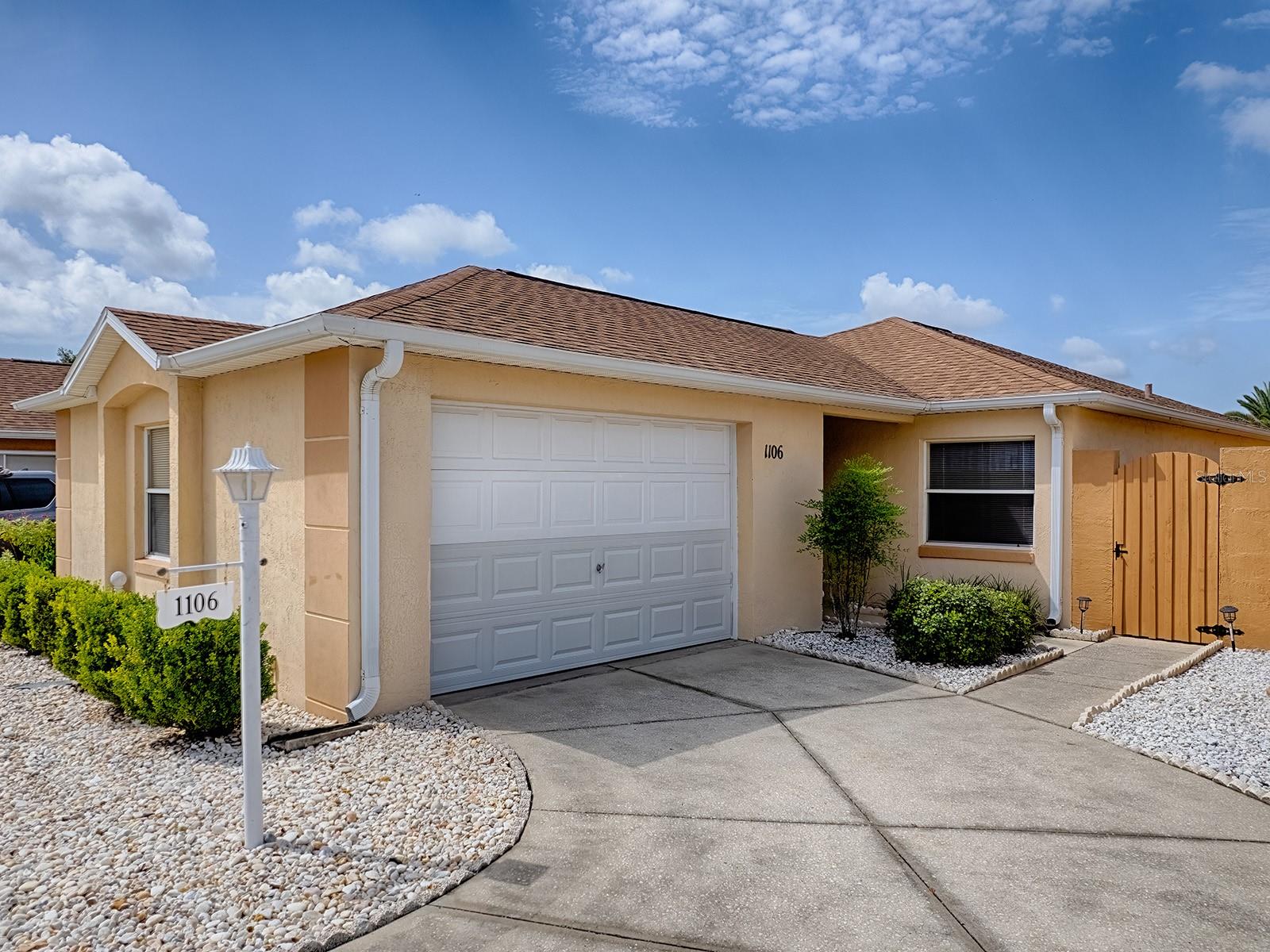 Listing photo 1 for 1106 Ricardo Ave