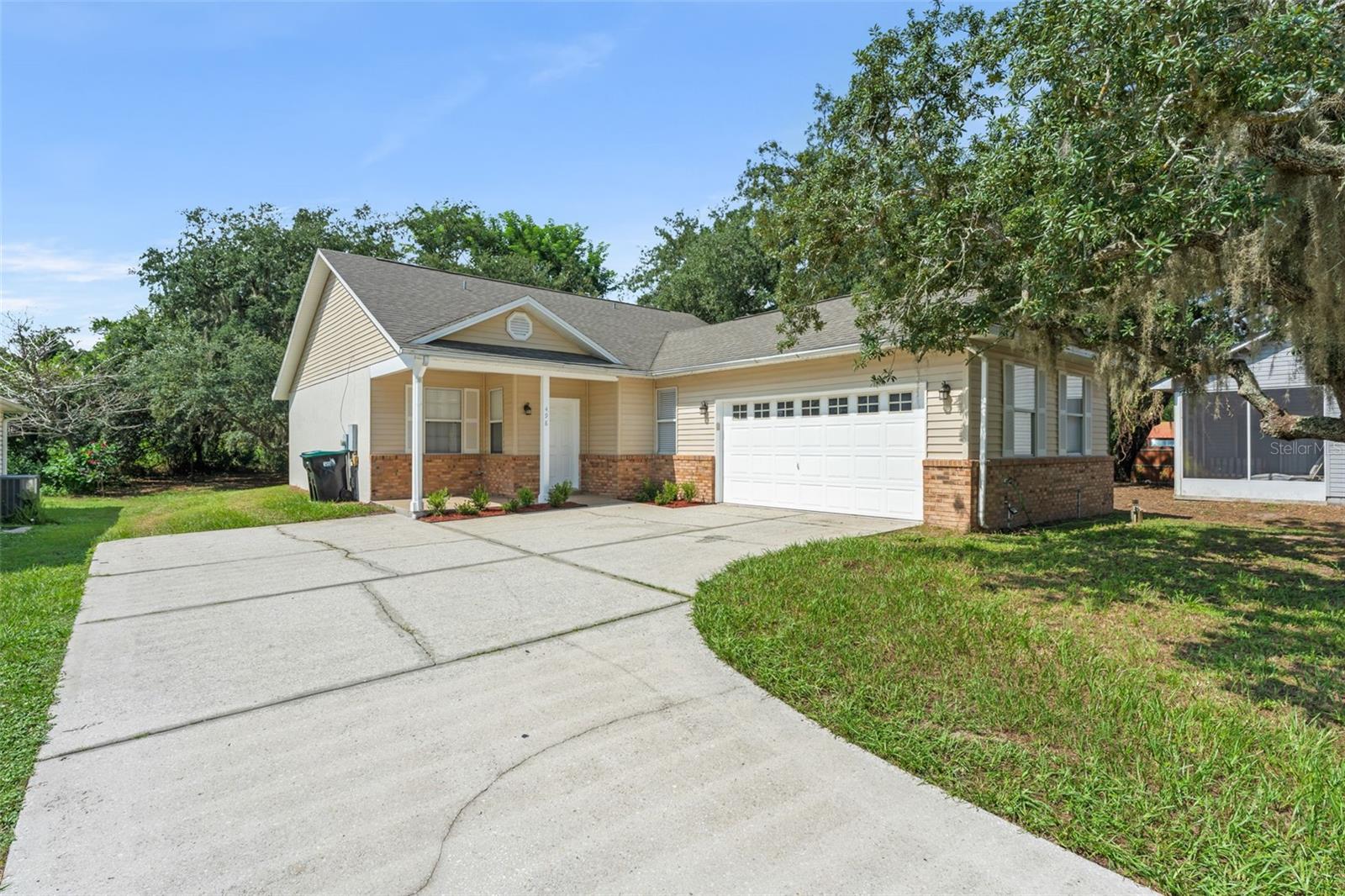 498 DEAN CREEK LANE