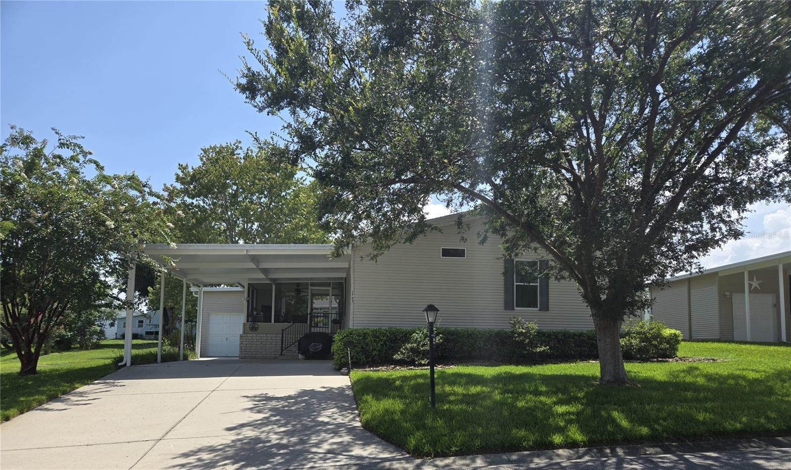 2723 LAKE GRASSMERE CIRCLE Unit 910