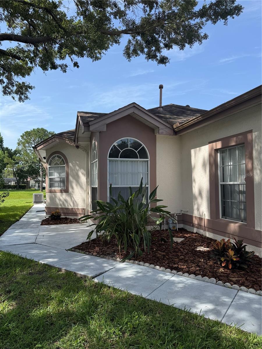 5754 PARKVIEW LAKE DRIVE