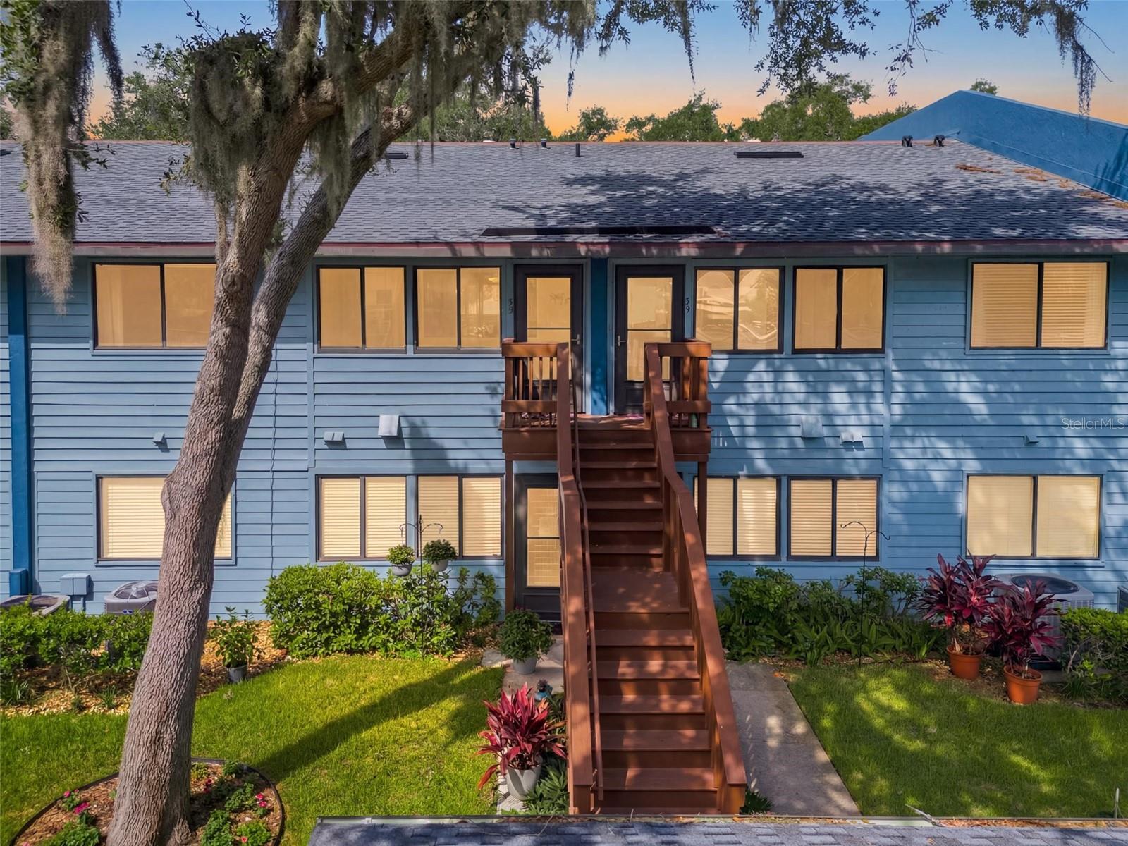 Listing photo 1 for 608 S Main Ave #35