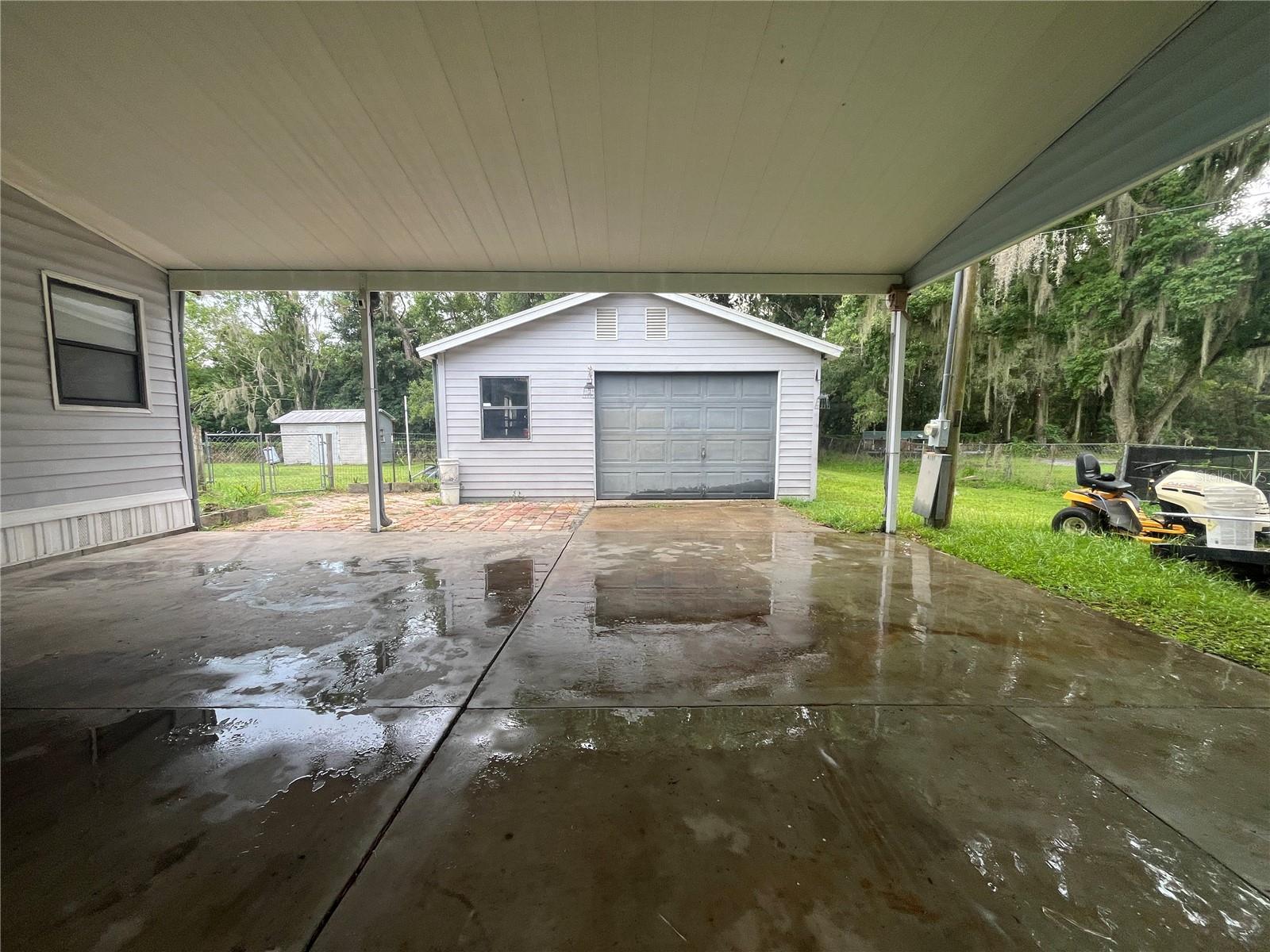 Listing photo 2 for 4010 Glen Rd
