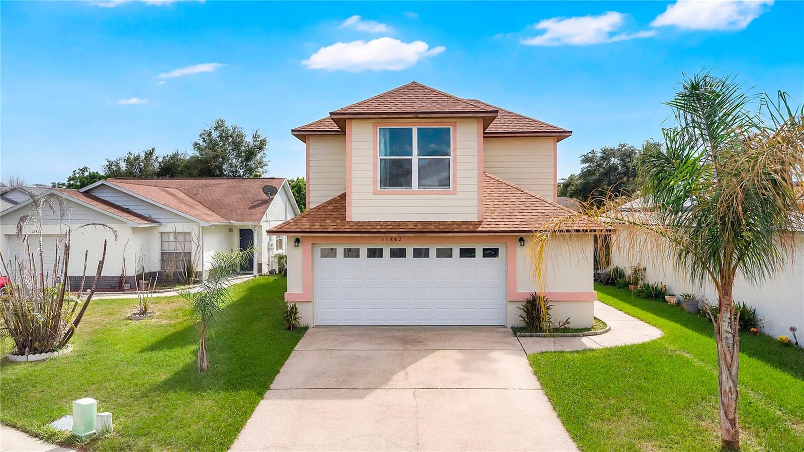 Listing photo 1 for 11842 Atlin Dr