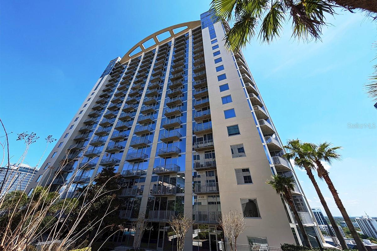 155 S COURT AVENUE Unit 1009