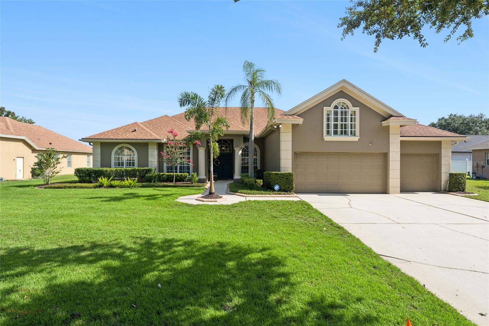 3739 WINDING LAKE CIRCLE