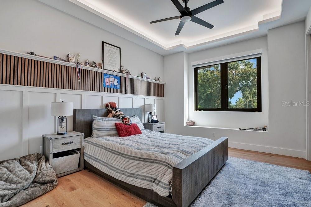 Photo 64