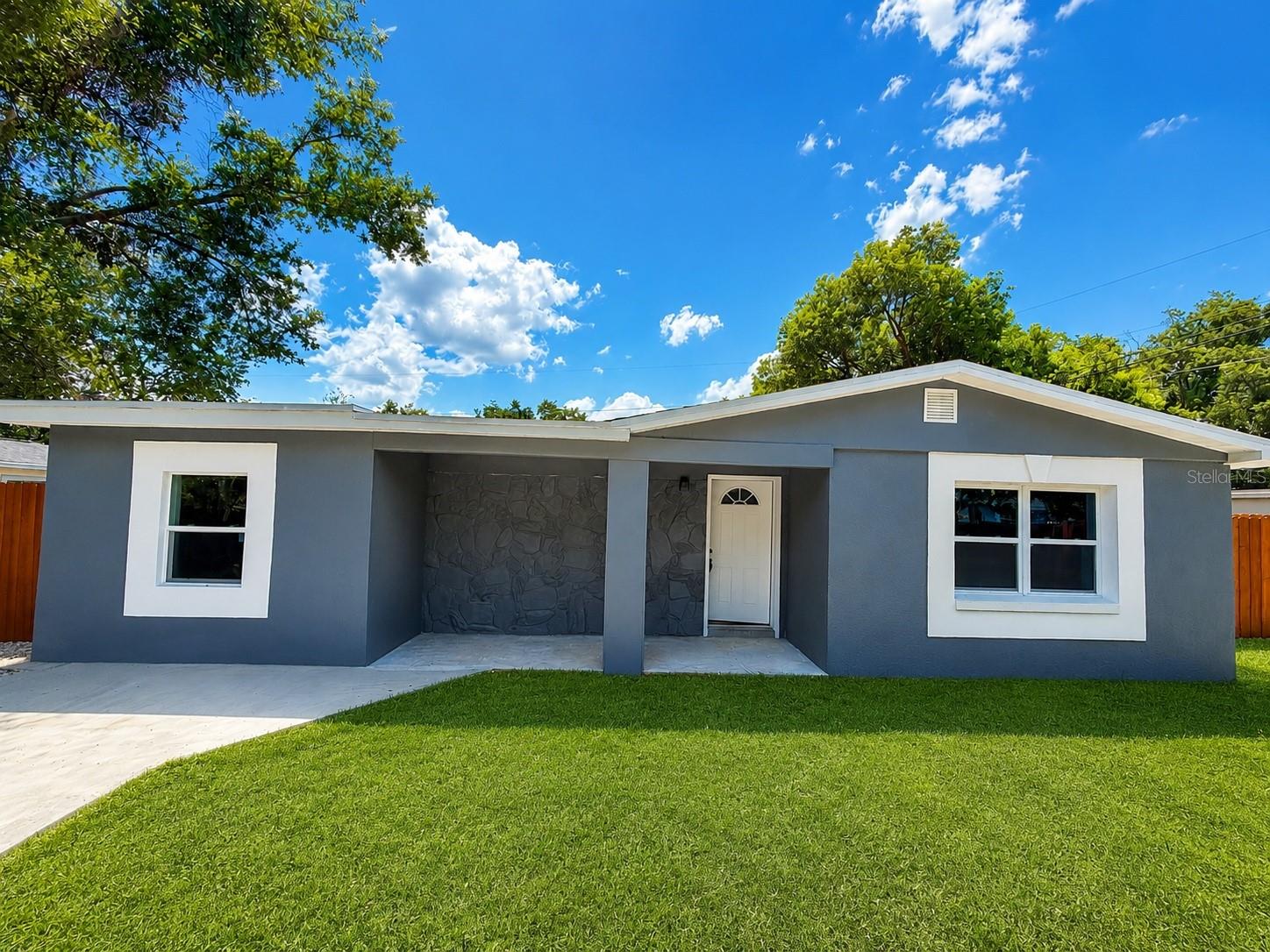 682 DURANGO WAY