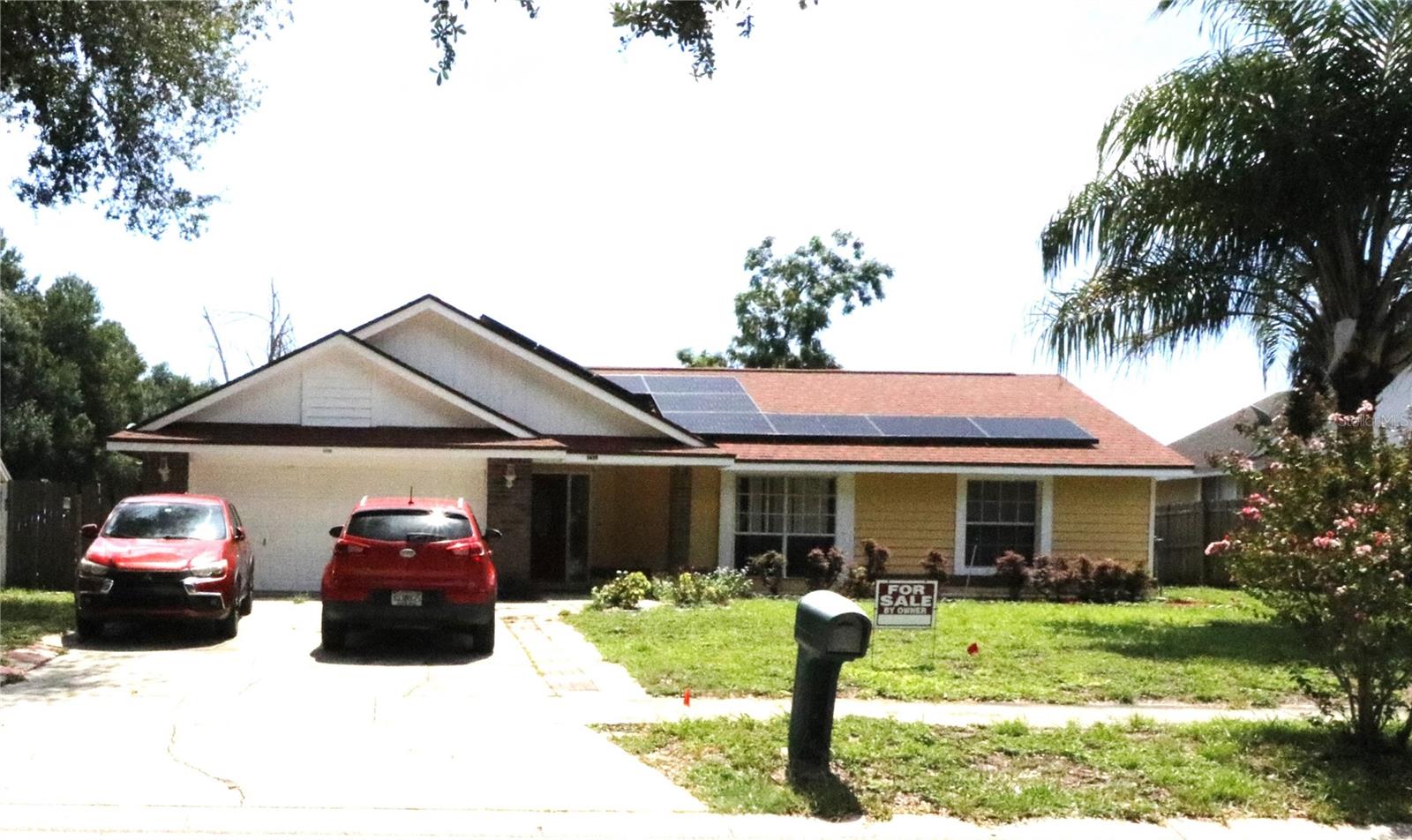 1419 CARRIAGE OAK COURT