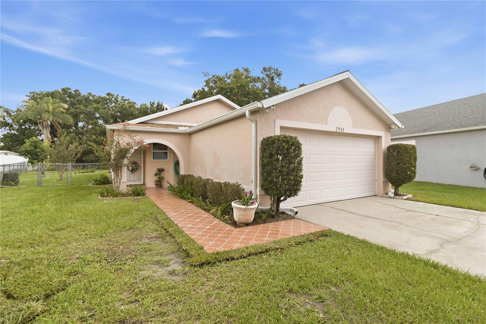 2918 CANOE CIRCLE