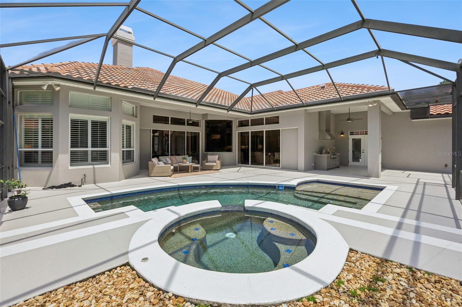 Photo 48