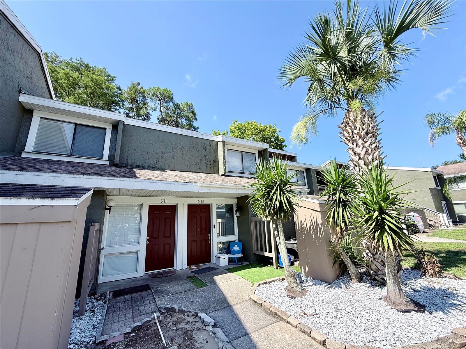5111 EAGLESMERE DRIVE Unit D10