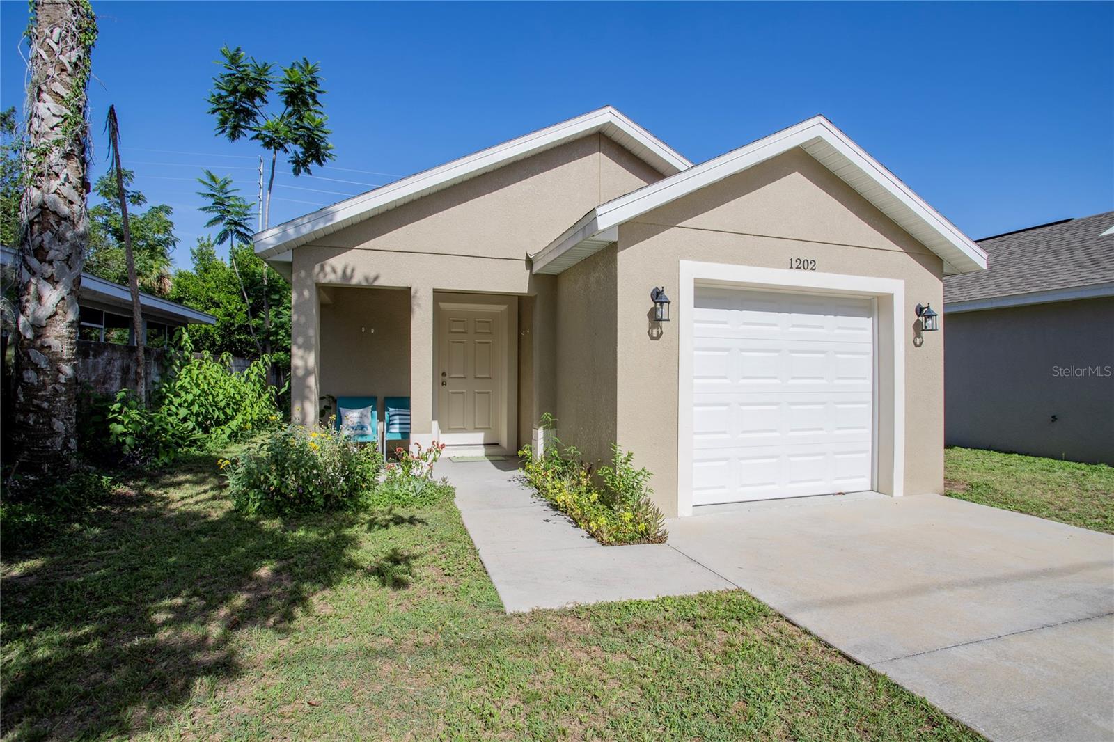 Listing photo 2 for 1202 S Dewey St