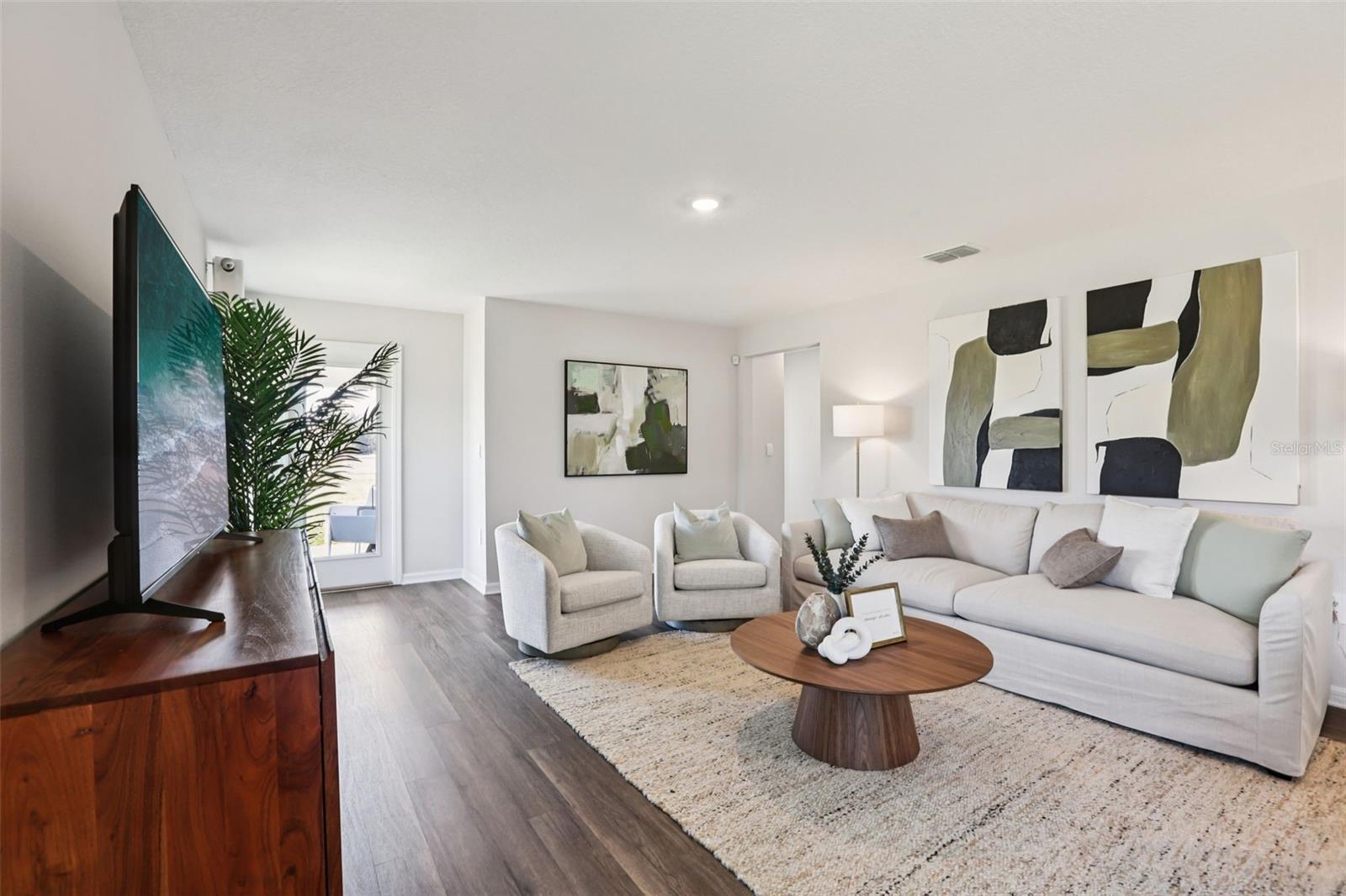 Listing photo 3 for 5156 Native Mile Loop