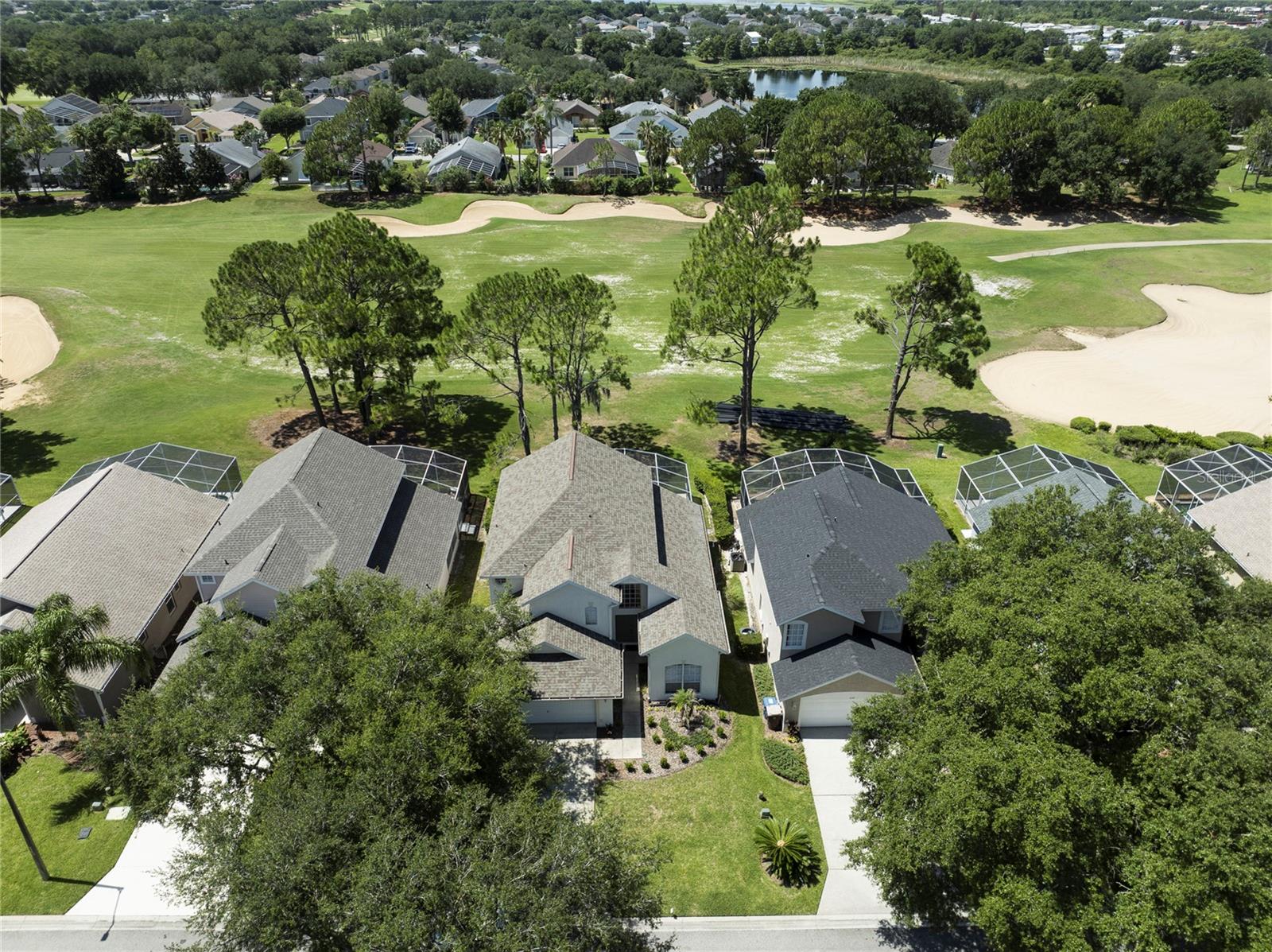 Listing photo 3 for 2135 Mallory Cir
