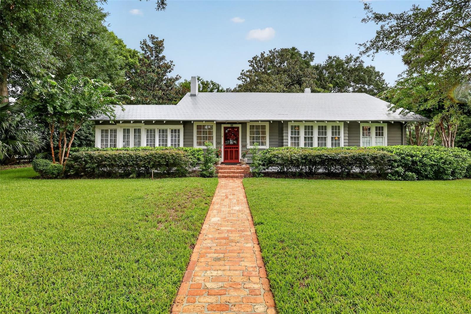 Listing photo 3 for 1046 N Mcdonald St