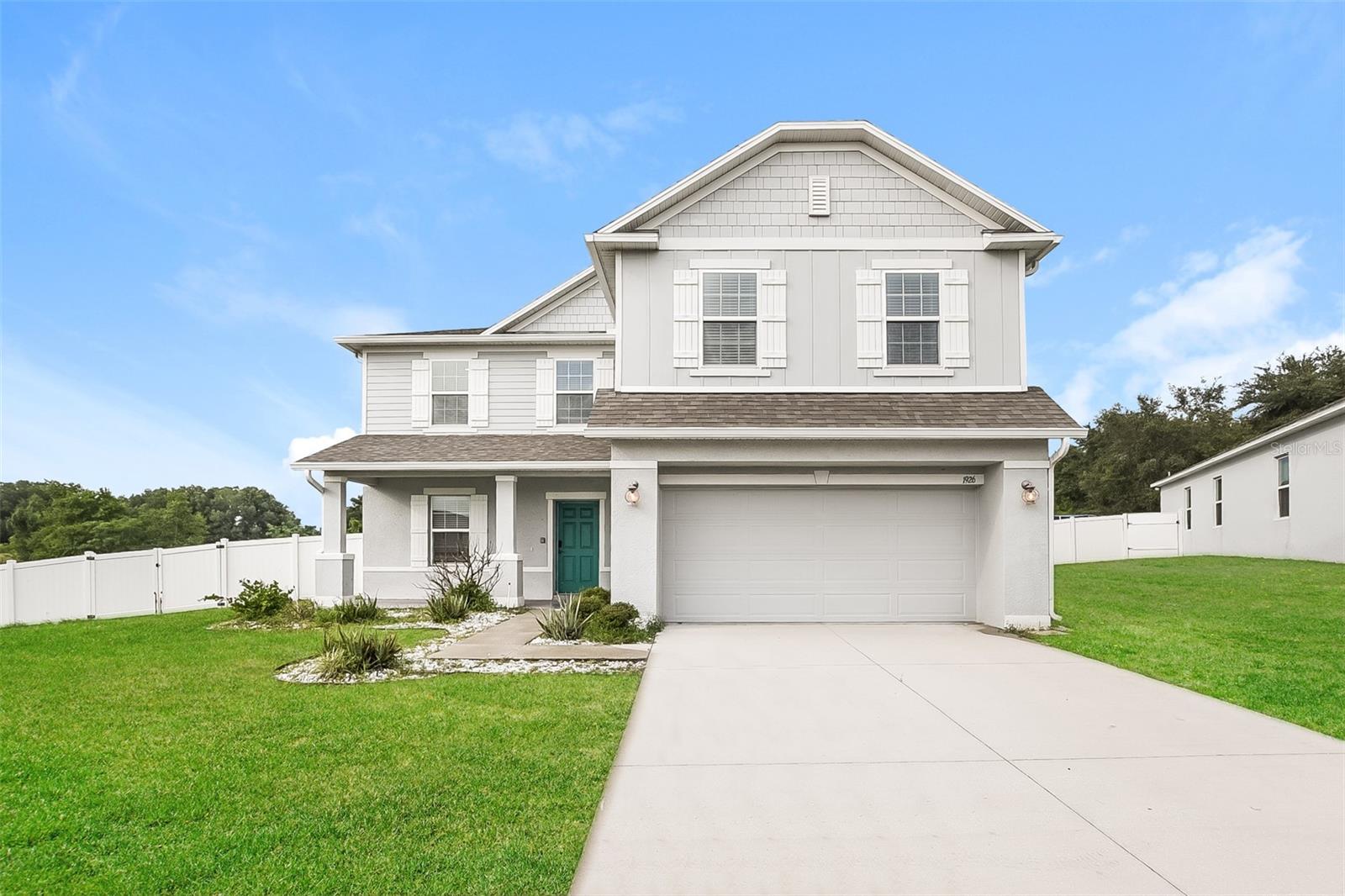 Listing photo 1 for 1926 Bell Creek Loop