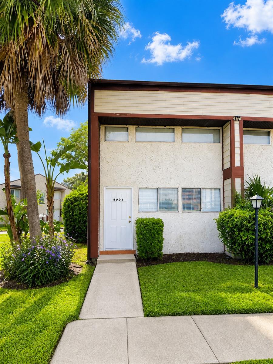 4001 WOODFERN DRIVE Unit C1