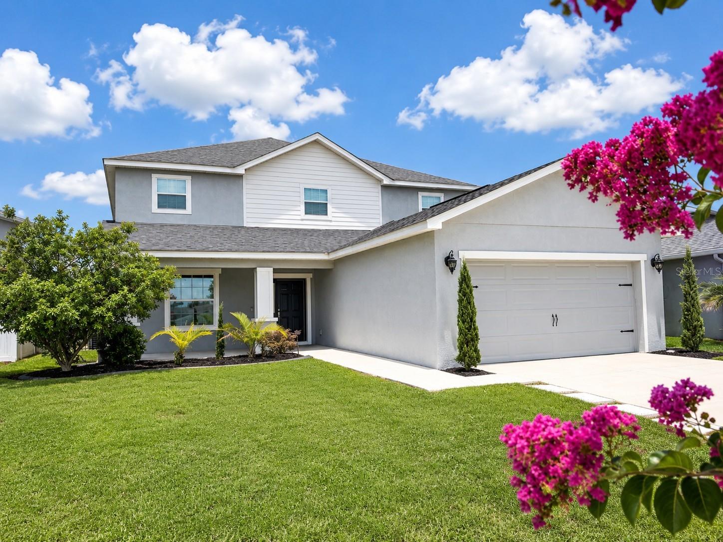 Listing photo 1 for 5267 White Egret Ln