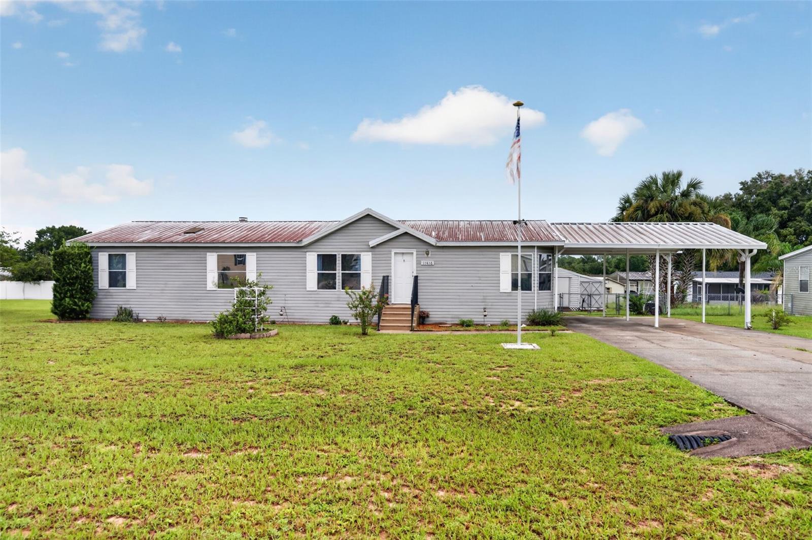 Listing photo 3 for 11416 Pheasant Trl
