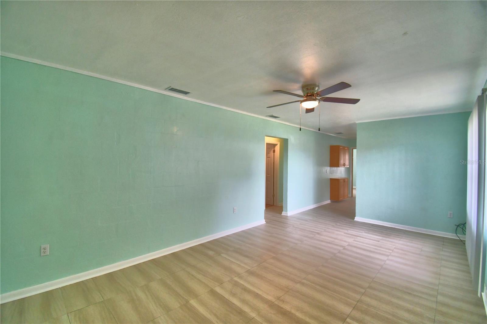 Listing photo 3 for 30 Monk Rd