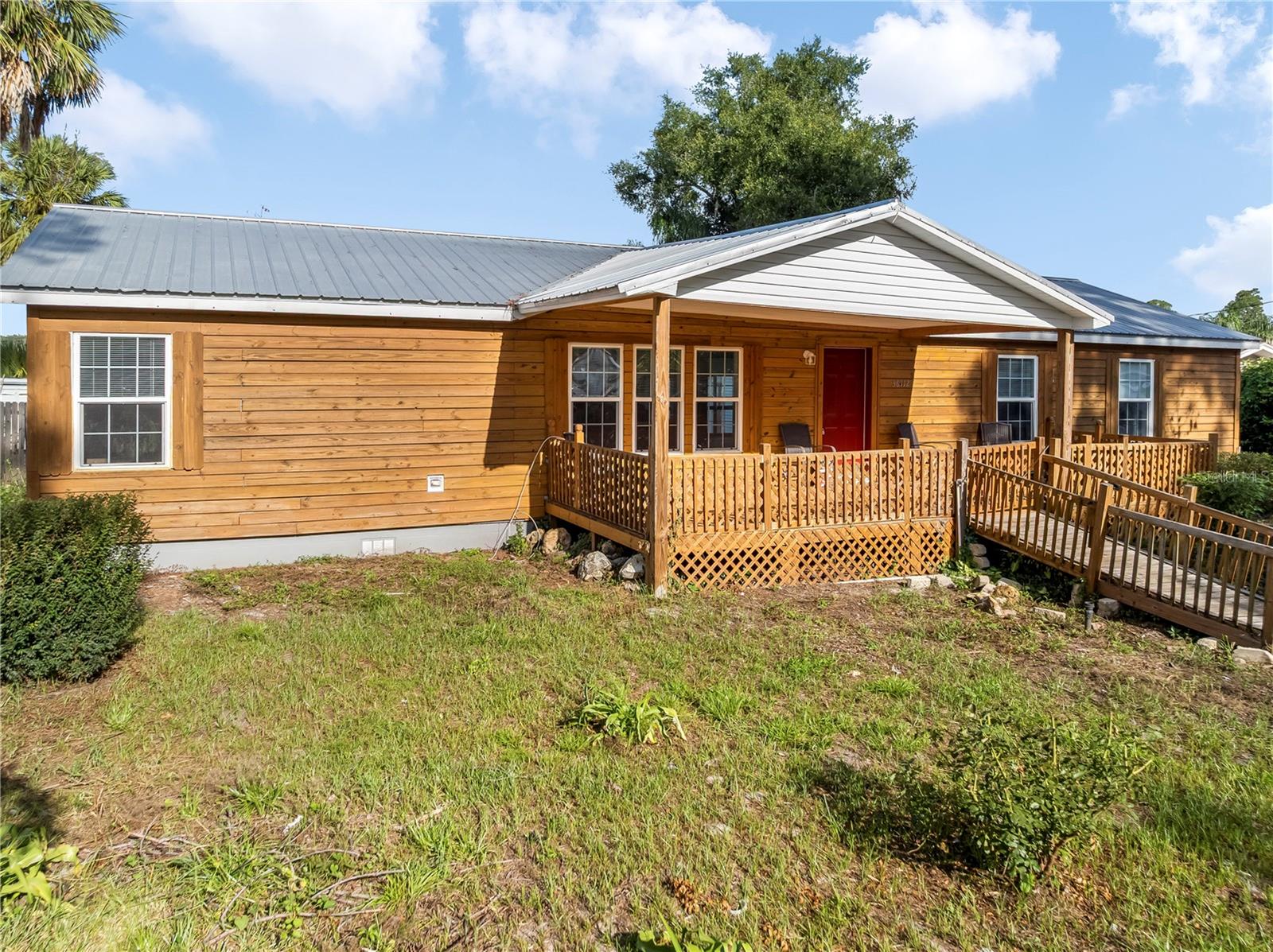 Listing photo 3 for 36112 Lake Unity Rd