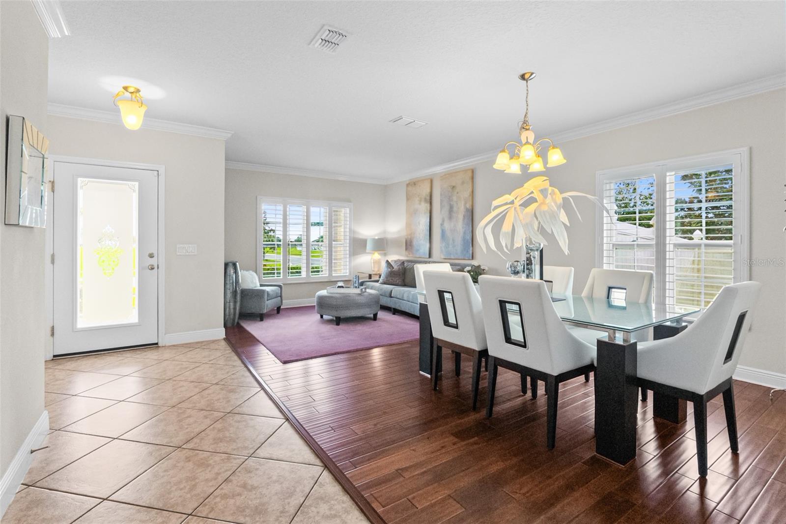 Listing photo 2 for 301 Sparrow Hawk Dr