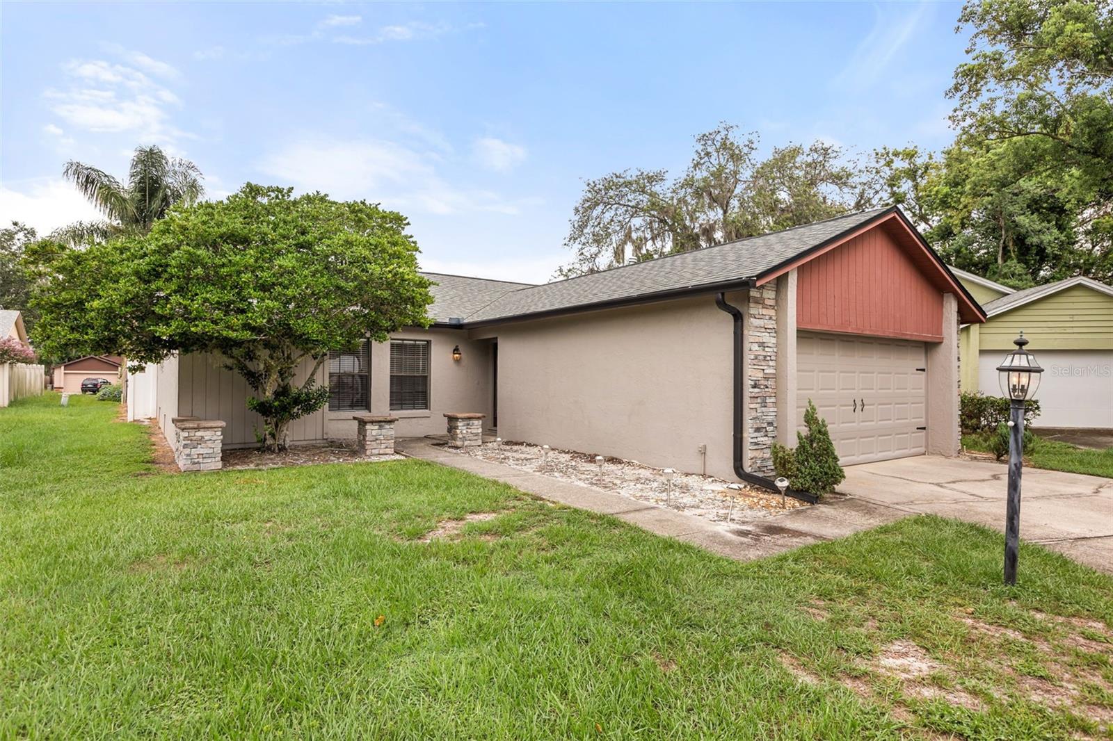1275 BRIDLEBROOK DRIVE