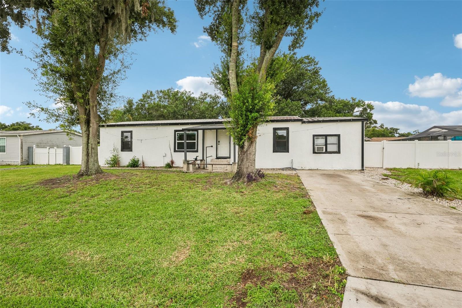 Listing photo for 8620 Indian Ridge Trl