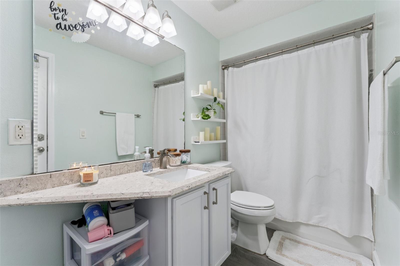 Photo 32