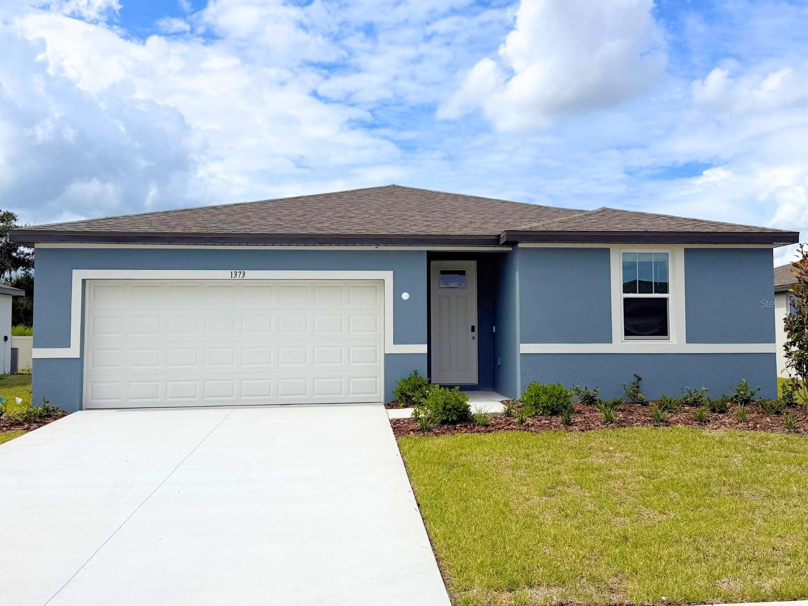 Listing photo 1 for 1373 Oak Valley Dr