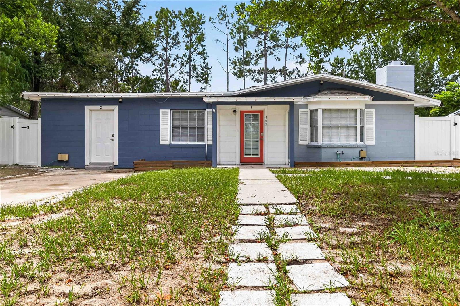 745 HILLVIEW DRIVE