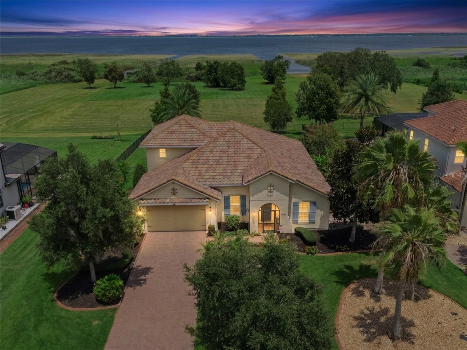 1511 GATEWAY LANE